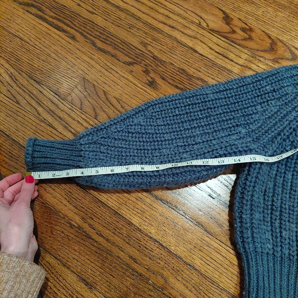 H&M Small Bluish Grey Heavy Knit Turtleneck Sweater - Picture 8 of 8